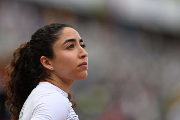 مجلة هي tweet media