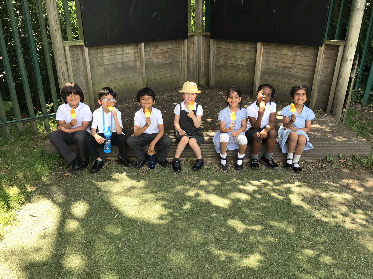 StPaulsBolton's tweet photo. Thanks so much to Halimah Maka and her kind family for giving the year 1 children a cool treat to look forward to this afternoon! It certainly cooled us off! #oneteamonemissiononefamily #summer22 https://t.co/lKubcHTUeX