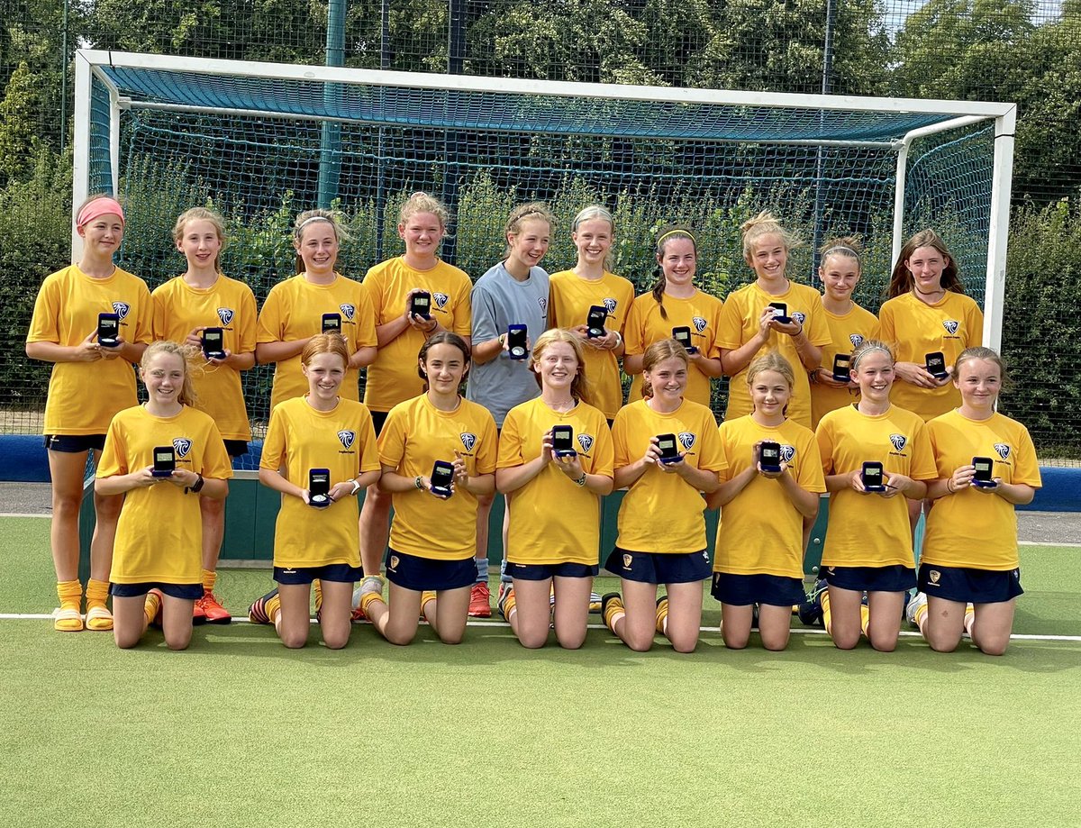 Jess_Lamps's tweet photo. Loved every minute of the @UKLionsHockey1 tournament. Finished  as runners up 🥈and sooooo pleased to be selected for the squad for 2022/23 🏑🦁#MakingMemories https://t.co/wzhuneEamt