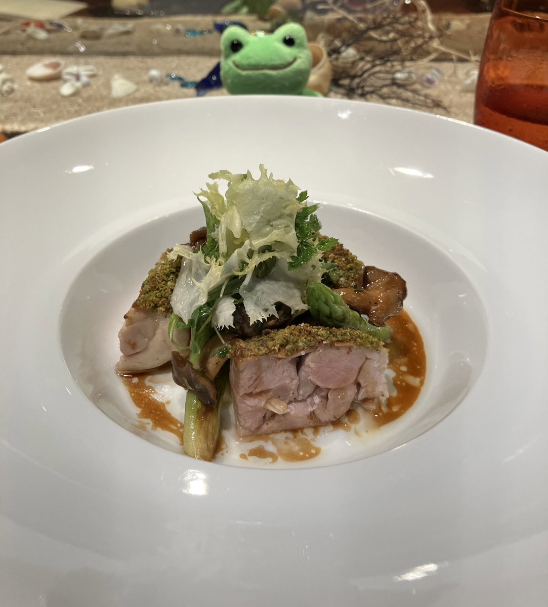 emma_nft's tweet photo. I had a lovely lunch with @MetaBB_eth yesterday.
She treated me to a meal ♡ https://t.co/CUoB56rvHO