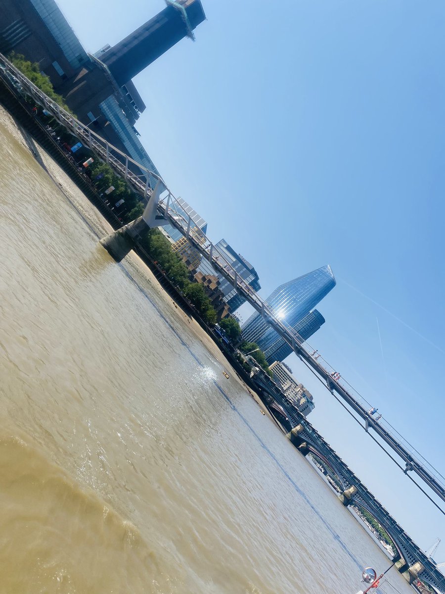 _MHS_Technology's tweet photo. #thamestour #heatwave #London #bigcitytech #techontour https://t.co/tGh7SHRtyE