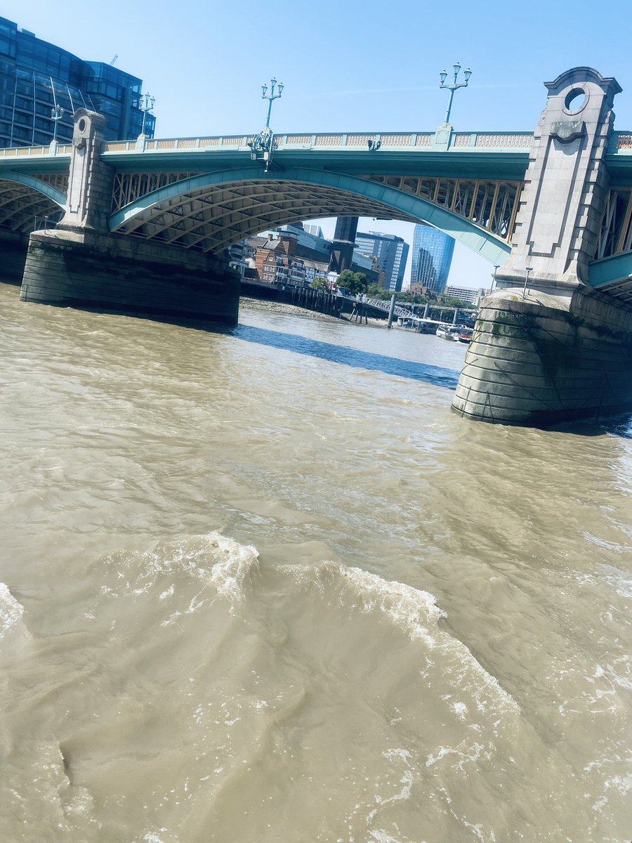 _MHS_Technology's tweet photo. #thamestour #heatwave #London #bigcitytech #techontour https://t.co/tGh7SHRtyE