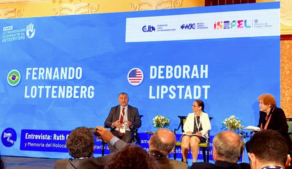Participamos del Foro Latinoamericano sobre Antisemitismo. Una excelente oportunidad para debatir el tema de los aspectos contemporáneos del antisemitismo, con Deborah Lipstadt, Special Envoy of the State Department <a href="/OEA_oficial/">OEA</a> <a href="/Almagro_OEA2015/">Luis Almagro</a>