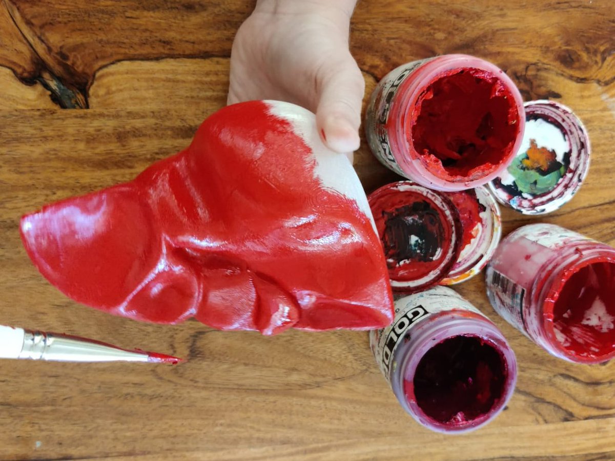 A routine day at work - paints an internal organ printed from clear plastic. And let's move on to the determined, what organ is this?
#contemporaryart #sculpture #art #3dprinting