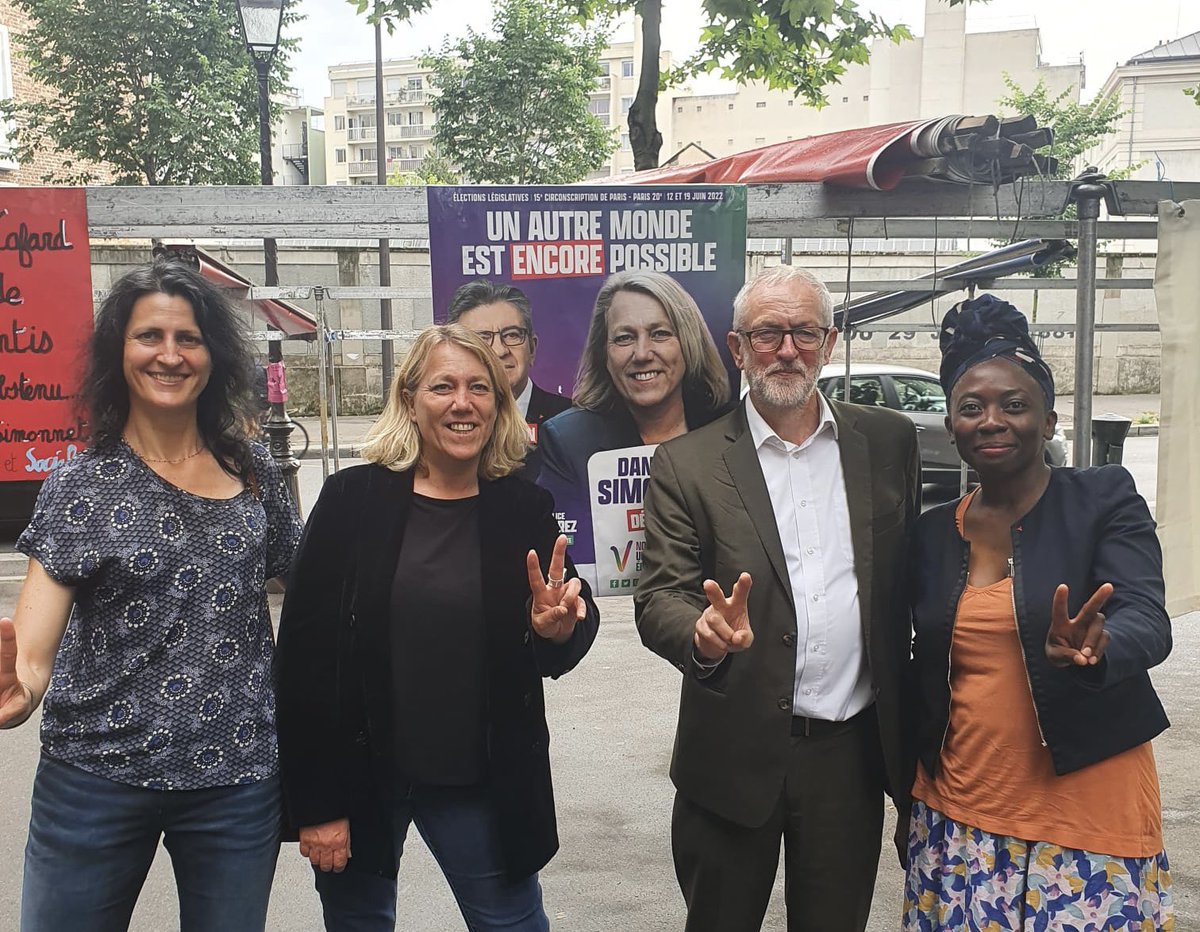 DestevesV's tweet photo. @lewissamiltaon @MathildePanot Il l'était sûrement déjà Mais #Cobyn aussi 😉 https://t.co/5Ua7RbTtnx