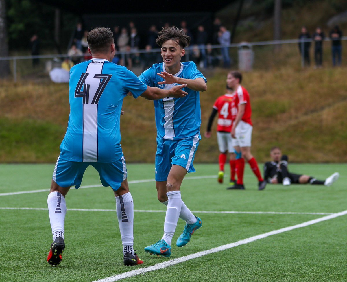 WHAT A WIN! Our u18s win their first game of the @gothiacup_official against a very tough Swedish side. Goals from Macca, Connor and Noah helped kill the game off! ⚽️