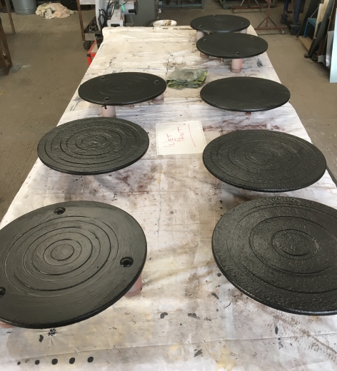 NewarkAirMus's tweet photo. Mon & Ties closure preps delayed our #ShackletonWR977Repair project update โ the feet for the #Shackleton jacks have all been grit blasted & treated with Hammerite Ultima matt black paint!
Before & after pictures G Leah & #DTEParchive
https://t.co/S18BHAWjzM
#65thAnnivWR977 https://t.co/CtgIveTrqd