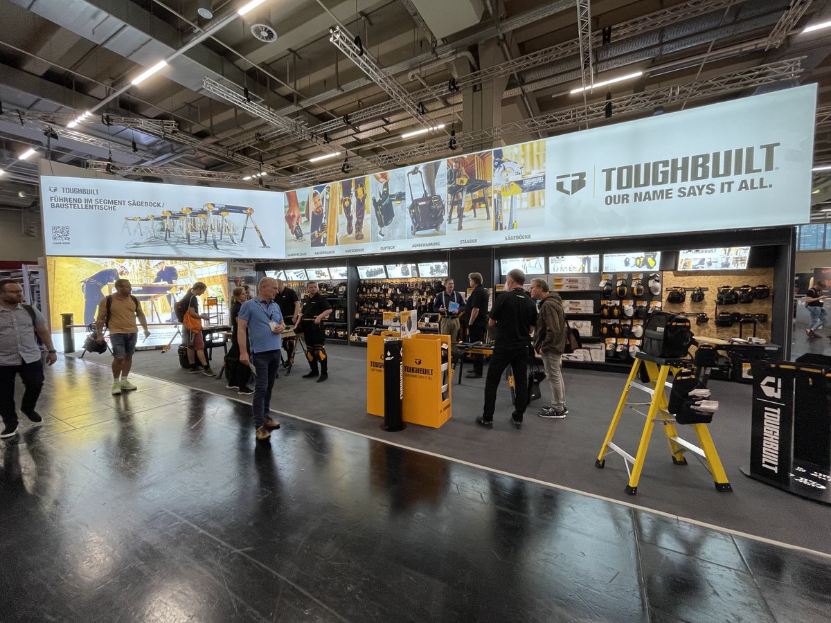 This spectacular lightbox filled stand for #toughbuilt was a fitting end to another very busy week which saw Team Symbiosis building in #Nurnberg, NYC, #nec, Solihull &amp; Harrogate. Watch-up out for photos this week from our amazing stands at the #FarnboroughAirShow