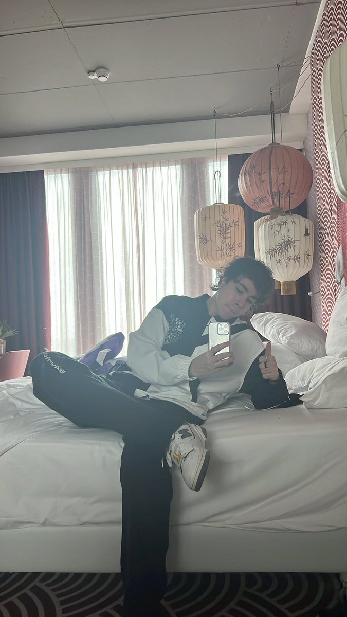 denukim tweet picture