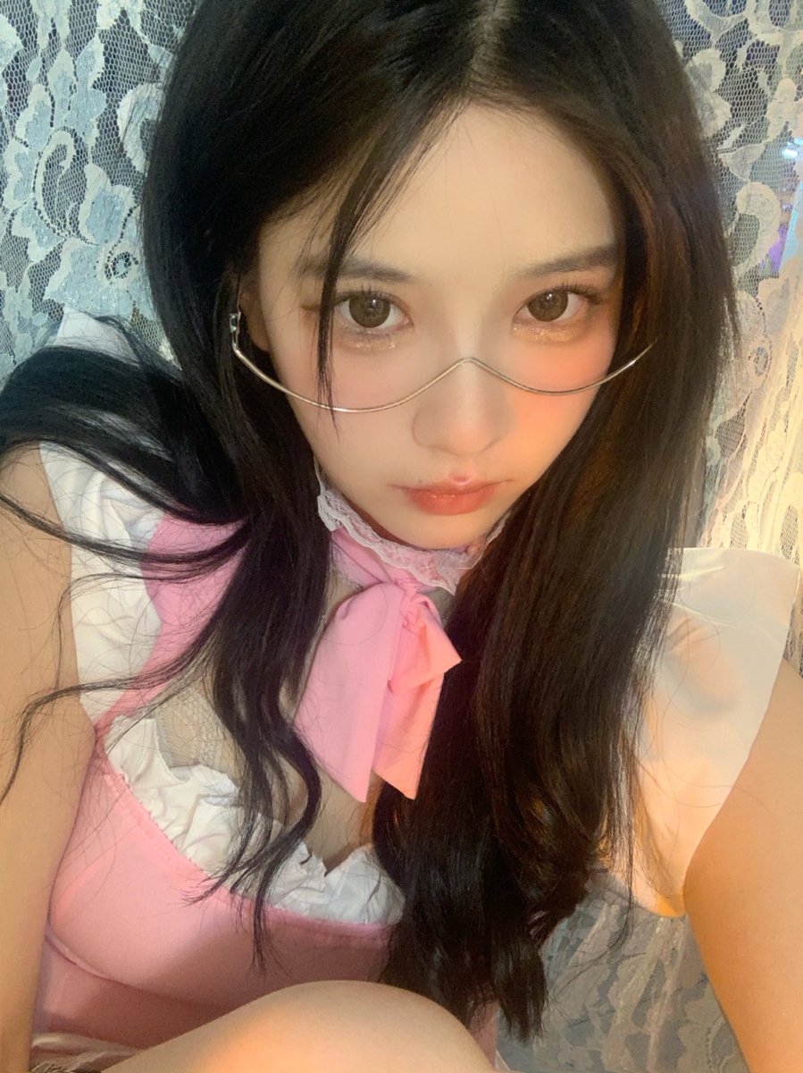 有没有研究生，研究一下我晚上吃什么 https://t.co/qslktDHm5K