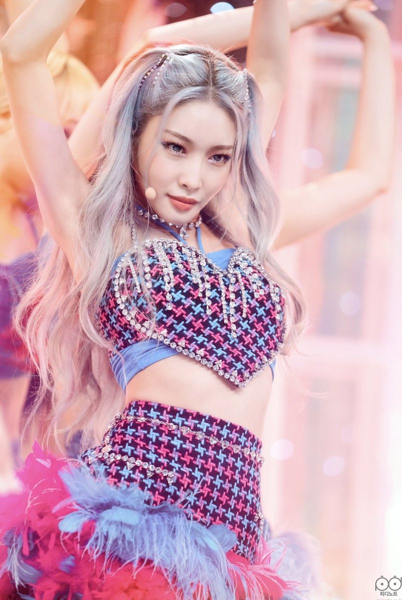 kchunghapics's tweet photo. SHE'S ETHEREAL https://t.co/P8BuUFo3MX
