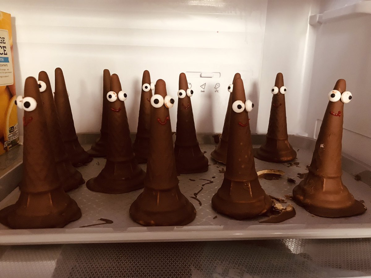 Had a bit of a shock when I opened the fridge this morning.
#daughter #schoolbakesale