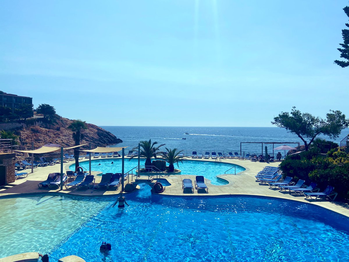 ezgi_hsuleyman's tweet image. #EMBOrnaLocalization meeting. Looking forward to this week with incredible science and @SingerScience