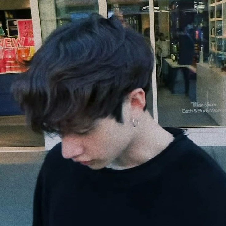 quellochefam4le's tweet photo. bang chan curly hair è superiore scusate https://t.co/Q4p1SYSpED