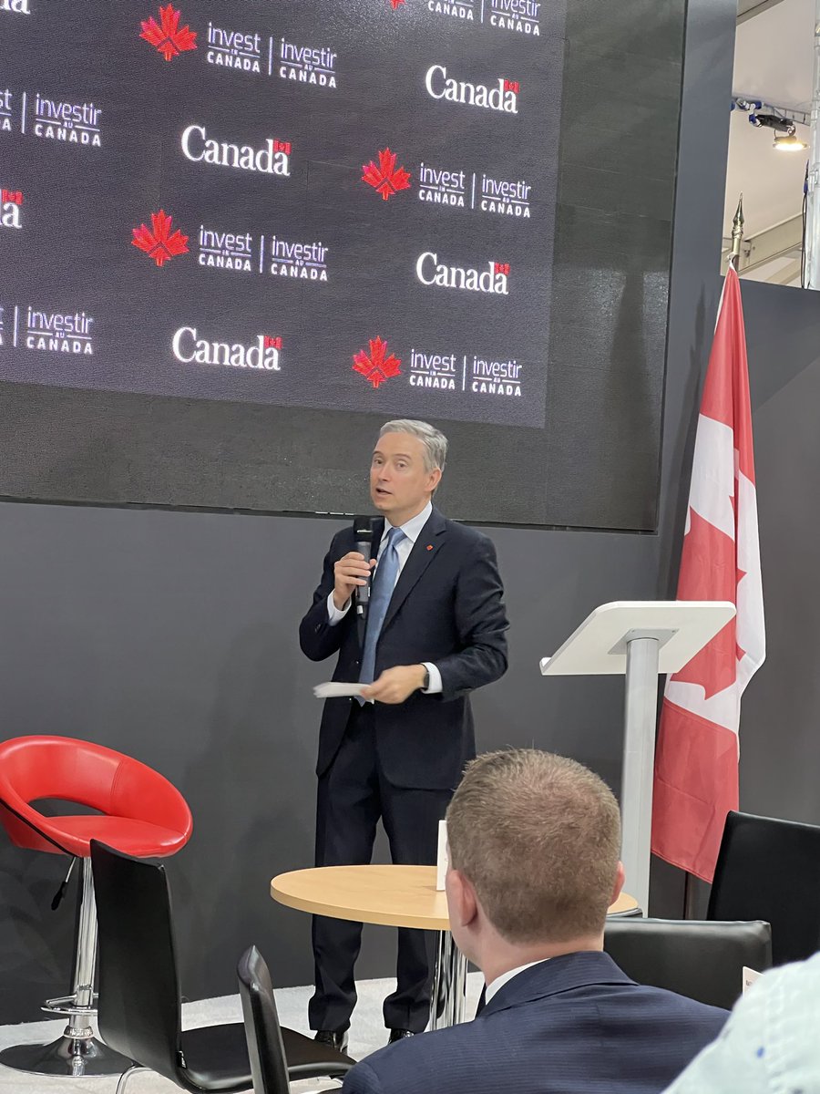 the_oac's tweet photo. The Opening of the Canada Pavilion at #fia2022 🎉✈️🚀🛰🚁 Papable excitement &amp; energy from our Minister Champagne and Minister ⁦@VictorFedeli⁩ : GO CANADA, Go Ontario ⁦@invest_canada⁩ ⁦@investontario⁩ https://t.co/wkgJxPIIEJ