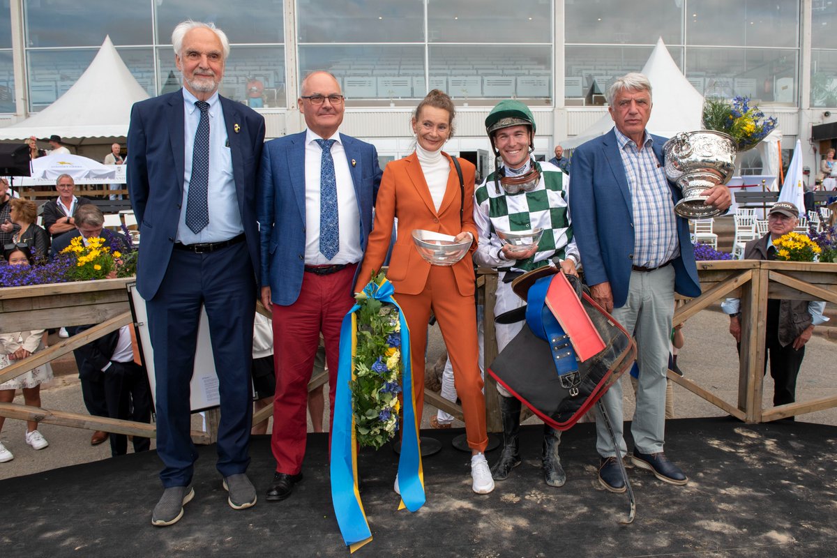 ITM (@irethoroughbred) on Twitter photo HARD ONE TO PLEASE (IRE) thunders home to claim the Swedish Derby! 💥
First Swedish Derby win for Norwegian trainer Annike Bye Hansen. Bred by <a href="/LodgeParkStud/">Lodge Park Stud</a> & bought by <a href="/MeadowviewStab/">Meadowview Stables</a> at <a href="/Goffs1866/">Goffs</a> Sportsman's.
A hat-trick of Swedish Derby winners for <a href="/Goffs1866/">Goffs</a> grads! 🇮🇪🇸🇪 HARD ONE TO PLEASE (IRE) thunders home to claim the Swedish Derby! 💥
First Swedish Derby win for Norwegian trainer Annike Bye Hansen. Bred by <a href="/LodgeParkStud/">Lodge Park Stud</a> & bought by <a href="/MeadowviewStab/">Meadowview Stables</a> at <a href="/Goffs1866/">Goffs</a> Sportsman's.
A hat-trick of Swedish Derby winners for <a href="/Goffs1866/">Goffs</a> grads! 🇮🇪🇸🇪