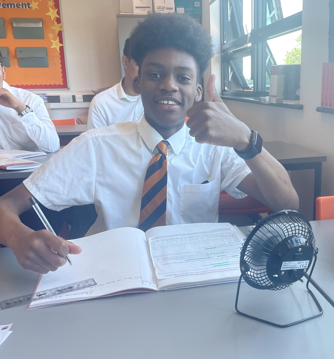 Heatwave WHO? The heat isn’t  stopping MF from getting through his 5 lessons today 😂 @MEACentral <a href="/MrPittsMEAC/">Mr Pitts</a> <a href="/MrsAdsonMEAC/">Mrs Adson</a>