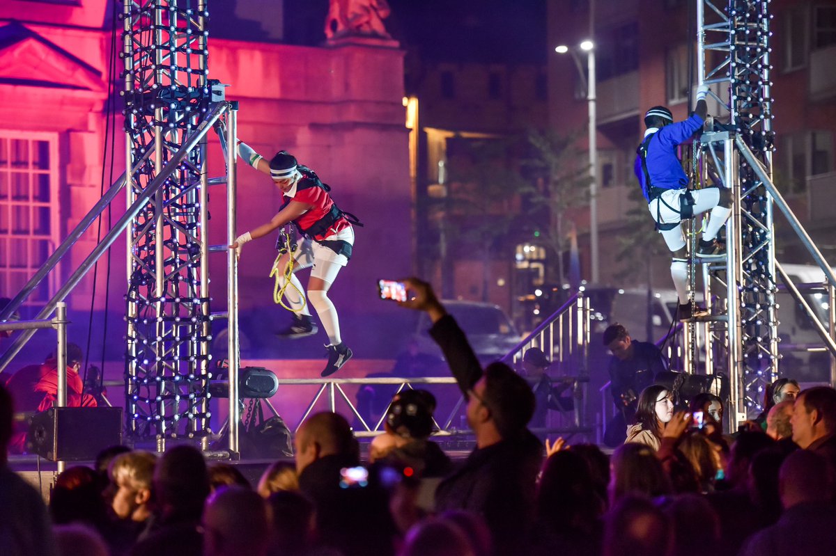 JustAddWater77's tweet image. Creating moments of wonder and joy is what motivates, changing a moment in time which then lasts a lifetime for those who were there.