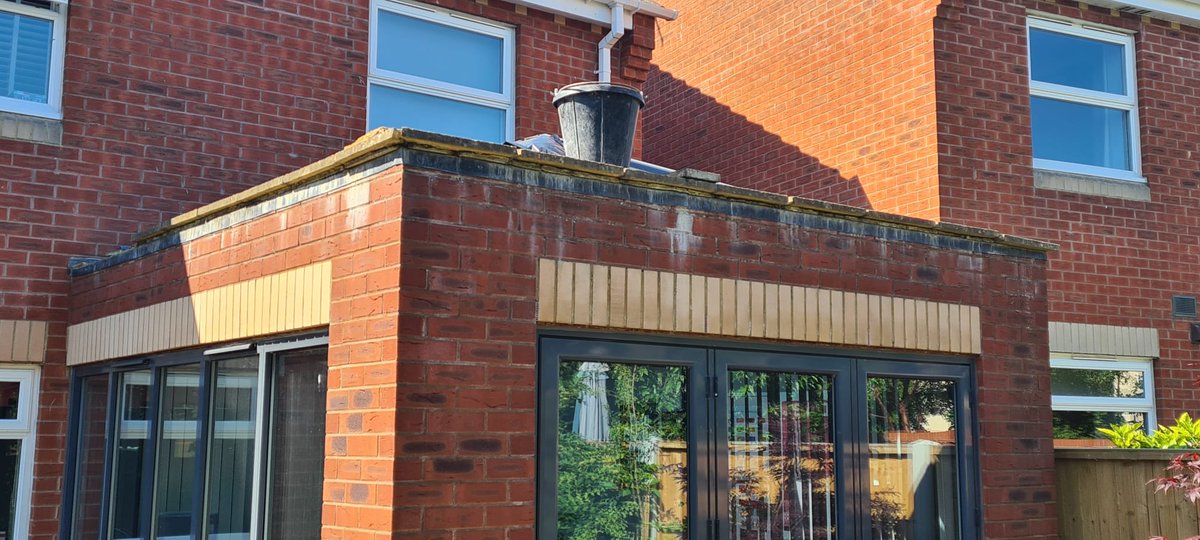 Pheadroofing's tweet photo. Are your existing coping stones looking tired and coming lose? Take a look at this smart GRP fibreglass coping/Parapet cover system in a variety of colours.  This client wanted it to match the windows. Call us today for a free no obligation estimate on: 01275 842956 https://t.co/JtHzsXncpM