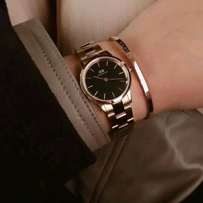 JjJewelery's tweet photo. For classy trendy watches... https://t.co/SAGXzES6Xv