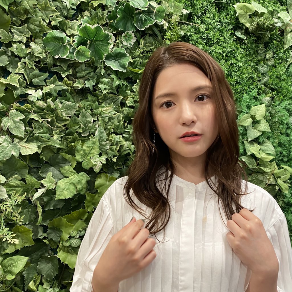 traja69five's tweet photo. 今日は海の日だったな。　#海の日  #海ちゃん　#川島海荷 さん https://t.co/LQbcBs5ote