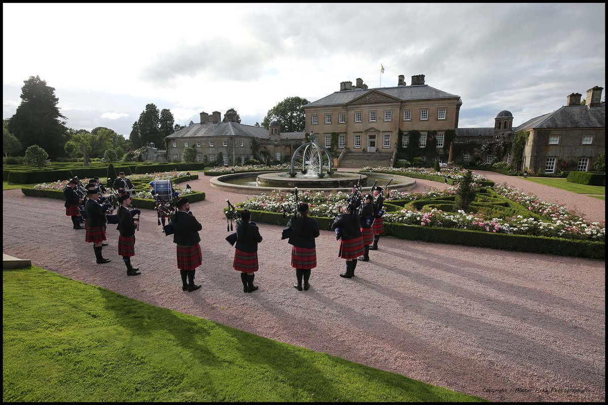 Postcard from Ayrshire : A recent corporate photography job found me at Dumfries House, before the guests arrived Ayr Pipe band played, much to the delight of the visitors mainly from Amercia who were later wined and dined in the house. What a magnificent showcase for Ayrshire