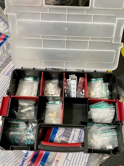 MPSRTPC's tweet photo. Routine stop of moped rider by Tower Hamlets STT officers. He gave false details and was arrested, search then found large amount of Class A & B drugs and a large amount of money. Further arrested possession with intent to supply. #MPSTowerHam https://t.co/7ahCjp6tGg