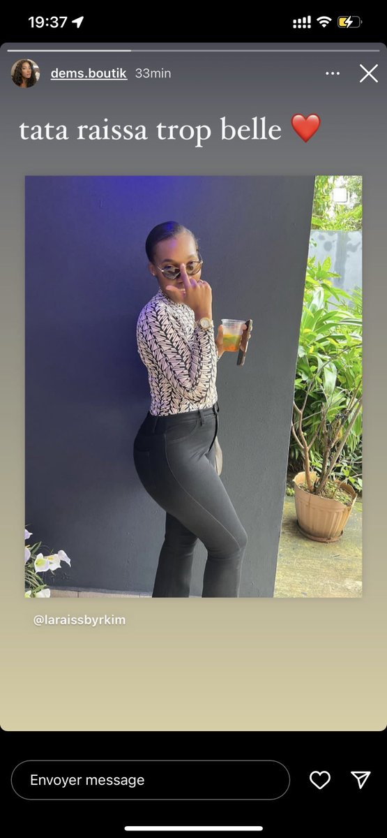 KimputuRaissa's tweet photo. Bonjour!!! On démarre cette journée avec sourire 🥰❤️ https://t.co/yJ7tL7SYeB