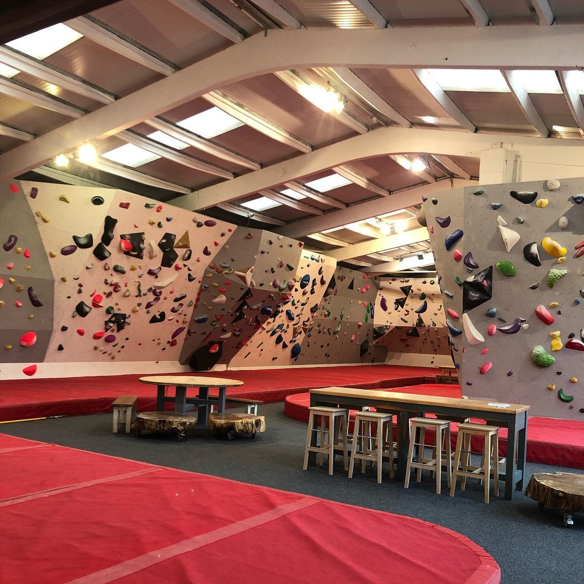 Due to the extreme weather, we've moved our bouldering session at Red Goat Climbing to Monday 25th (next Monday). Keep an eye on our event page for further updates.

ow.ly/UyKj50JXULE