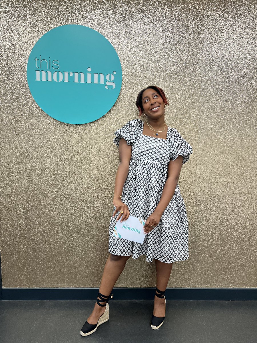KeeksReid's tweet image. Back at my favourite place @thismorning! On in 15 talking all about sweatproof makeup 🤸🏾‍♀️