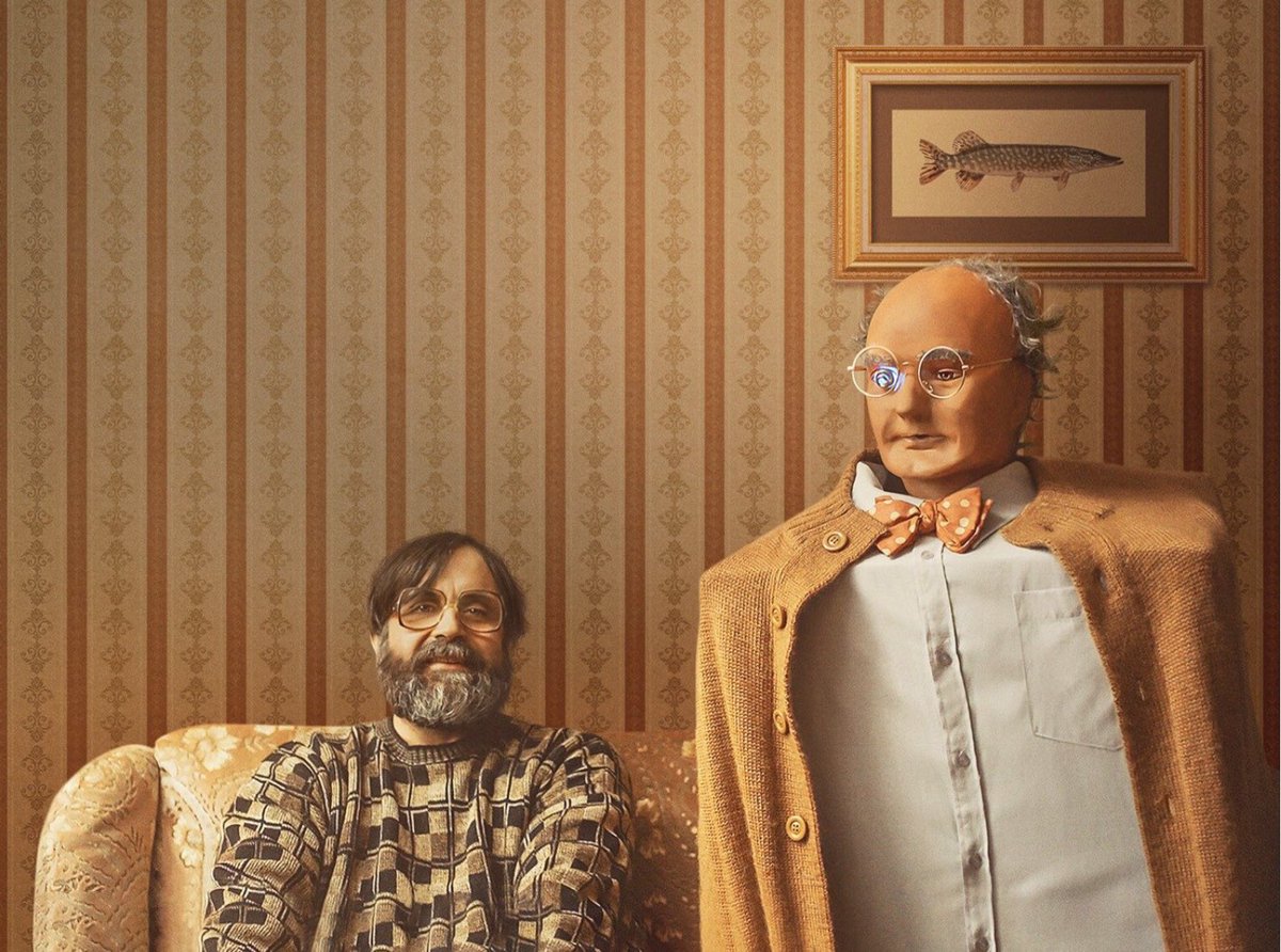 FilmGuruReview1's tweet photo. Brian and Charles (2022)
#BrianandCharles #JimArcher
⭐️⭐️⭐️⭐️➕
Brian and Charles is a offbeat British comedy. A buddy movie with a difference. Engrossing writing, you’ll never consider the ridiculousness. It’s sure to brighten your day, there’s nothing robotic about it. https://t.co/QhnTvELN0l