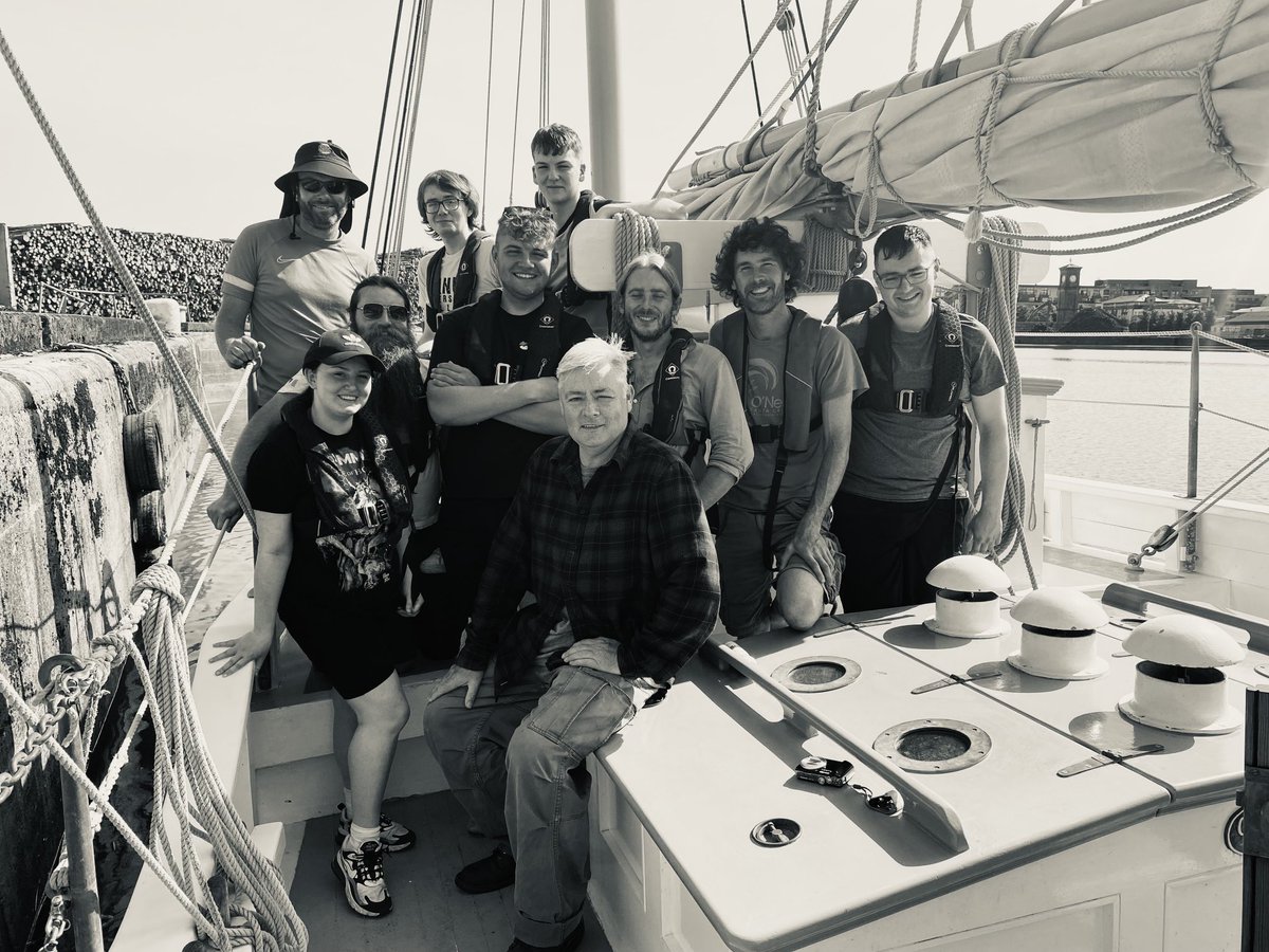 Ilen Marine School tweet media