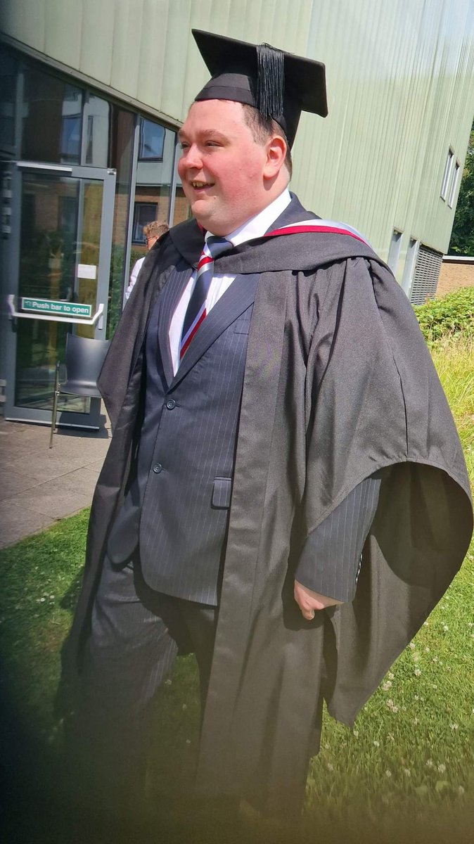 Yer man's graduating! #Gradcaster #LoveLancaster