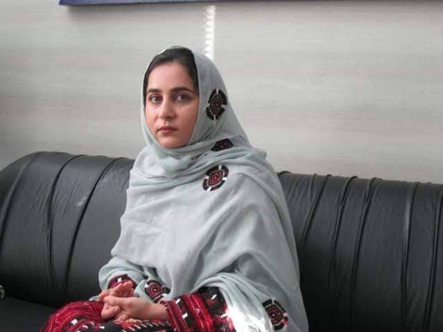 khadija_baloc's tweet photo. پری زاد🌹 https://t.co/GaSkI7aBHx