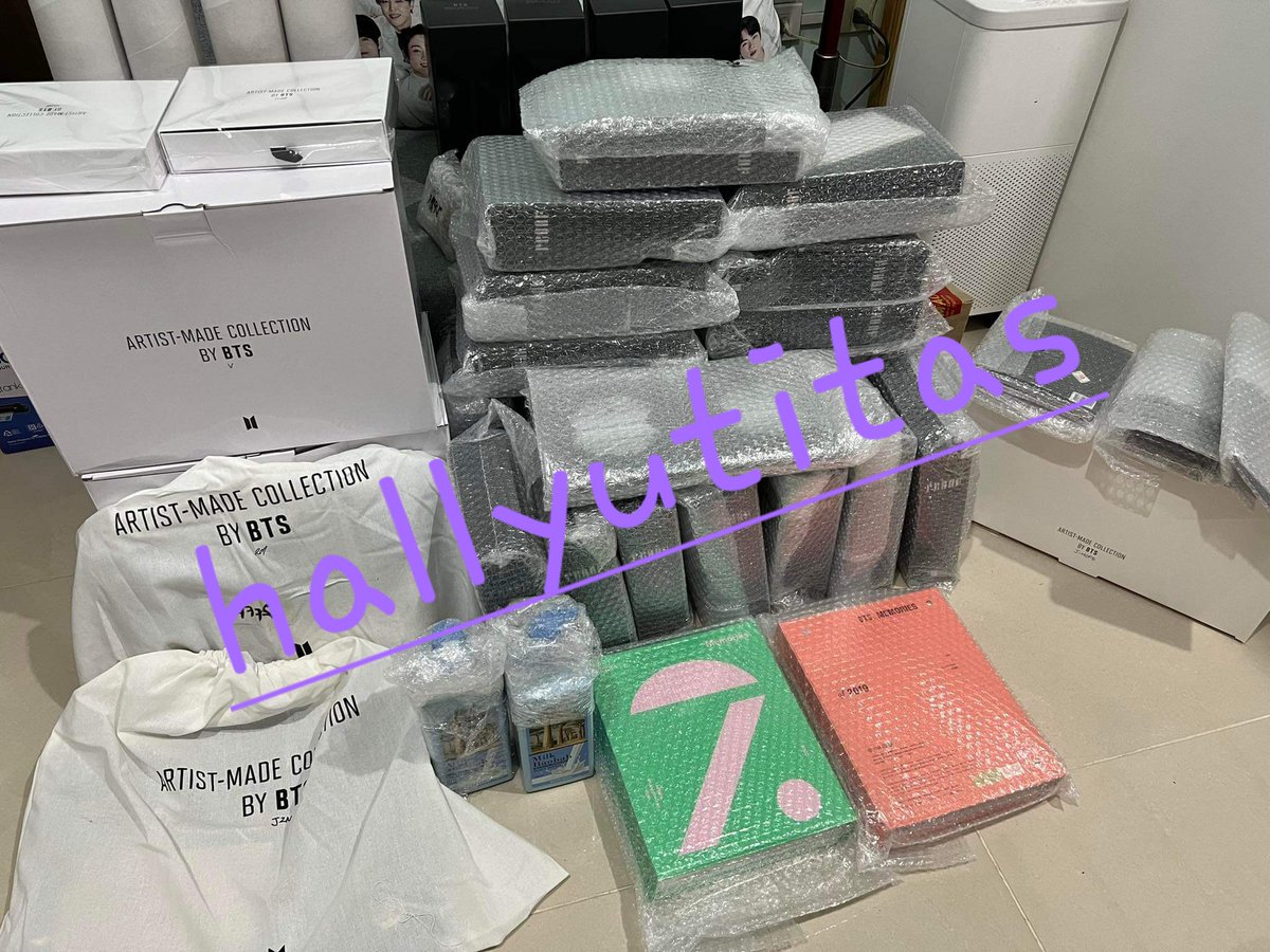 HallyuTixPh's tweet photo. Received today, ship out tomorrow.
#hallyutitas
#artistmademerch
#bts
#proofset https://t.co/a0aho9CMv2