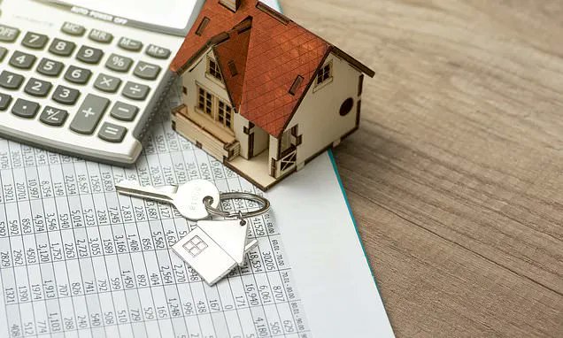 PennysmartCIC's tweet image. Can a 10-year fixed mortgage help you beat interest rate rises?
Long fixed deals give homeowners security... but can be hard to escape.
buff.ly/3P7PMuo

#mortgages #mortgagerates #fixedrates #money #houses #home #moneymonday