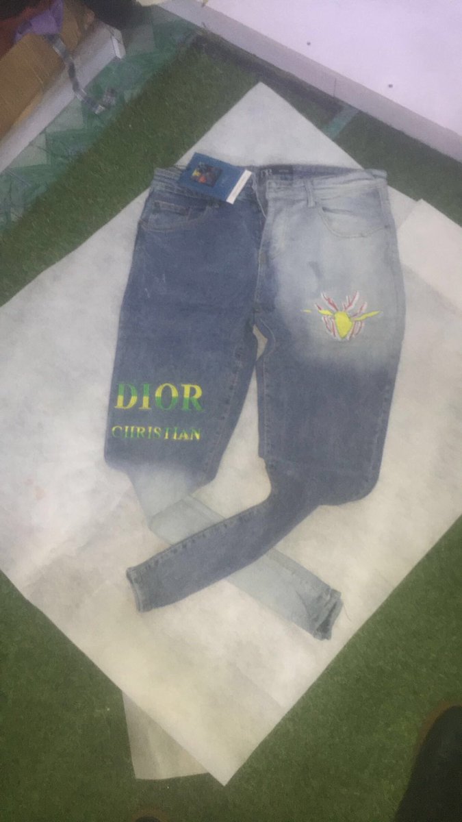 taofeekfahd's tweet photo. T.        F.        A       Buy wears from me please your boy I love every one there I mean in out side there  patronised me please https://t.co/8sYZ1vH3iS