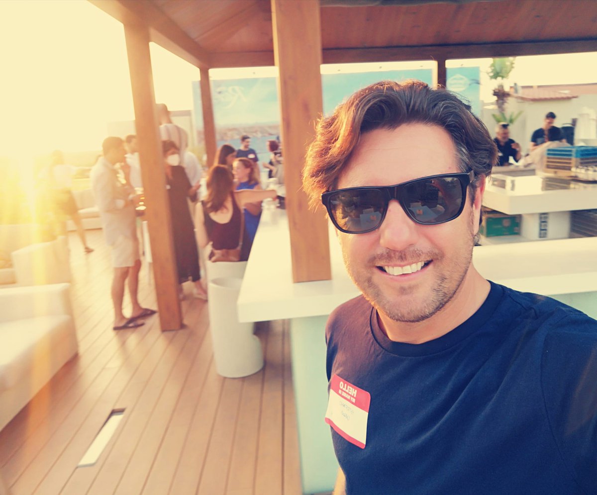 colibid's tweet photo. Con el atardecer que podéis ver en la primera foto poníamos broche de oro al gran evento que realizaron este pasado jueves nuestros compañeros de @FreshPple🍍
¡Muchas gracias por hacernos formar parte de este #FreshSUNSET! 🌅 https://t.co/WYeI9OxZSL