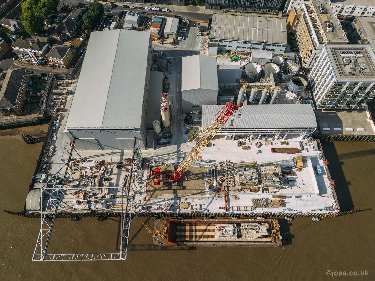 joas_photo's tweet photo. @TidewayLondon I flew over London this weekend and captured this for you. Looking good! Keep uo with the great work. #SuperSewer,#LondonRiversWeek, #Thames, #aerialphotography, #britainfromabove, @EUdelegationUK, @ValedeAlmeidaEU, @ncedigital https://t.co/9xTEWJxxOe