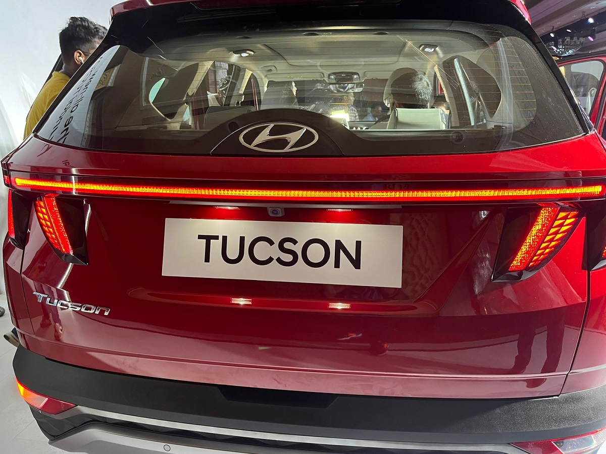 NBTAuto's tweet photo. 2022 Hyundai Tucson SUV की भारत में बुकिंग शुरू, 4 अगस्त को होगी लॉन्च, देखें लुक और फीचर्स
@HyundaiIndia
#HyundaiTUCSON
#AllNewTucson
#2022HyundaiTucson
https://t.co/SHQv7GDnzX https://t.co/bimlsZo8PZ