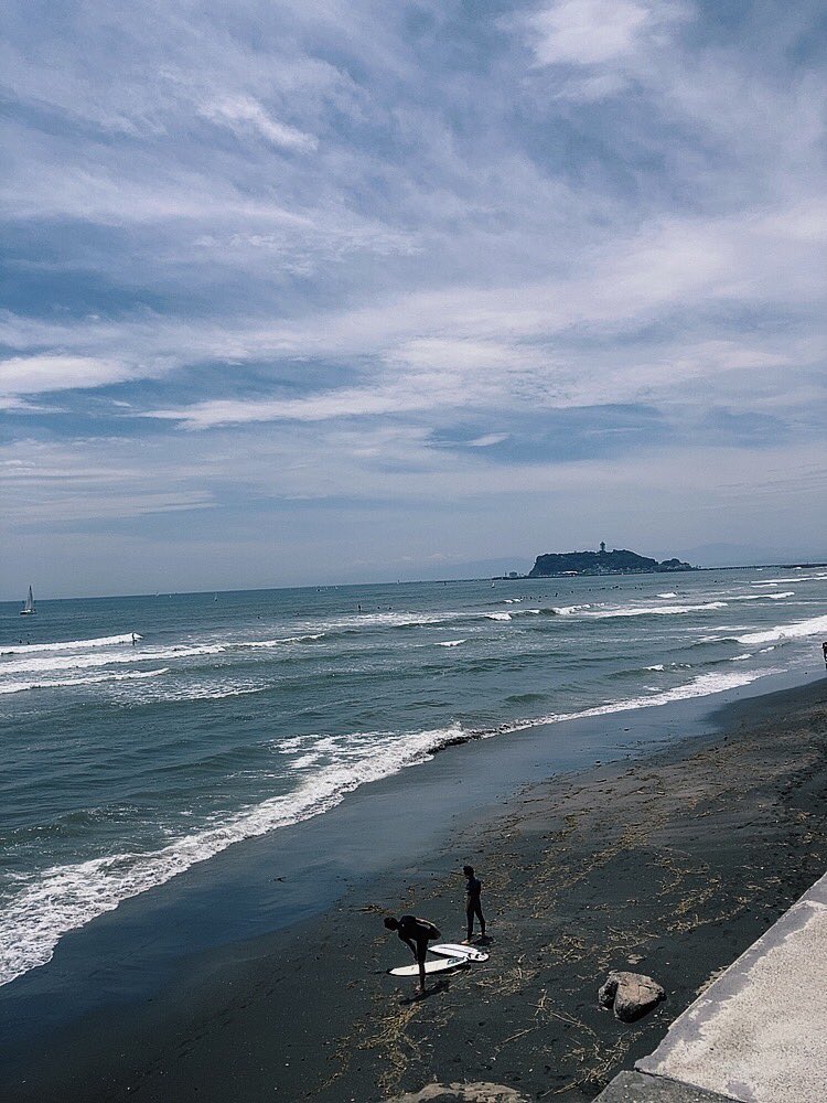 flashlpoint's tweet image. 海の日
久々の七里が浜 峰よこ
腰から腹set胸のファンウェーブ🌊
夏の日差しの中良き波でサーフィン出来た事に感謝🙏