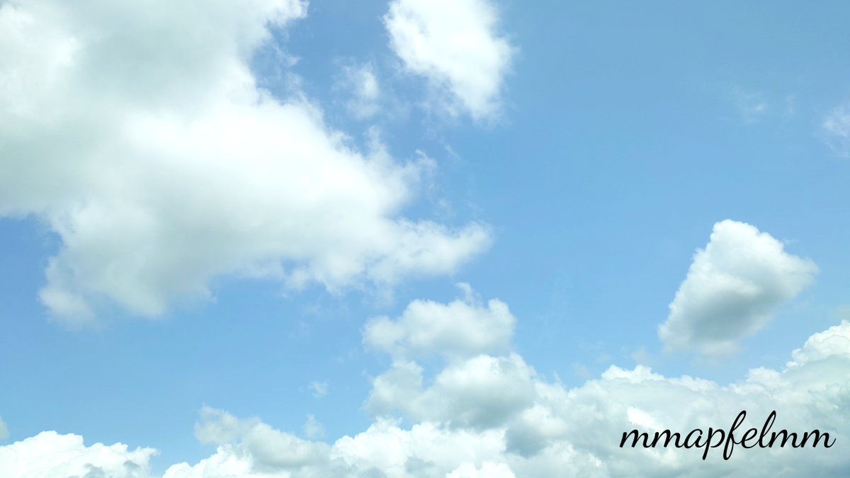 buchi199428's tweet photo. いつかの空☁
#写真   #写真好きな人と繋がりたい  #写真撮ってる人と繋がりたい  #写真撮るの好きな人と繋がりたい  #写真好きと繋がりたい  #Xperia #写真で繋がるフォロー祭り #picture #moon #sky #sky写真部 
#空写真 https://t.co/pUkdIuDytQ