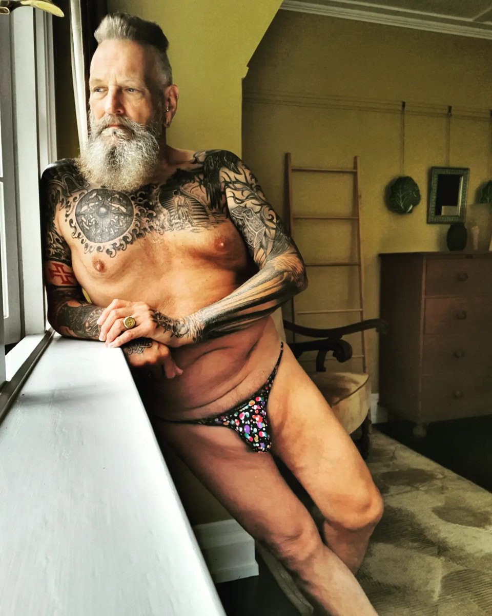 WOJOER_Brand's tweet photo. Wojoer collaborates with the speedomoovement. We celebrate the male body!⭐️It is worth it!⭐️#wojoer #bubbles #beachwearformen #beachwear #maleunderwear #eroticunderwearformen #menswear #swimwear #swimtrunks #swimthons #swimstrings #bikiniformen #bubblestring #minithong #pushthong https://t.co/6GNKrG5cBY