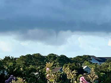 Funnel cloud spotted off of Folly Beach between 7:30-7:45....a likely waterspout candidate. Pic by Nick Stutzman. #chswx <a href="/NWSCharlestonSC/">NWS Charleston, SC</a>
