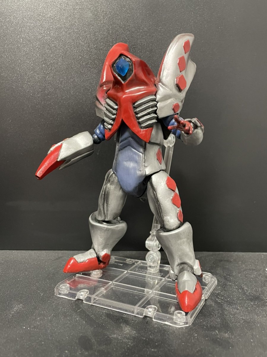 ワンフェスの新作 スタンデル星人アボルバスです 関節技を使いフル可動