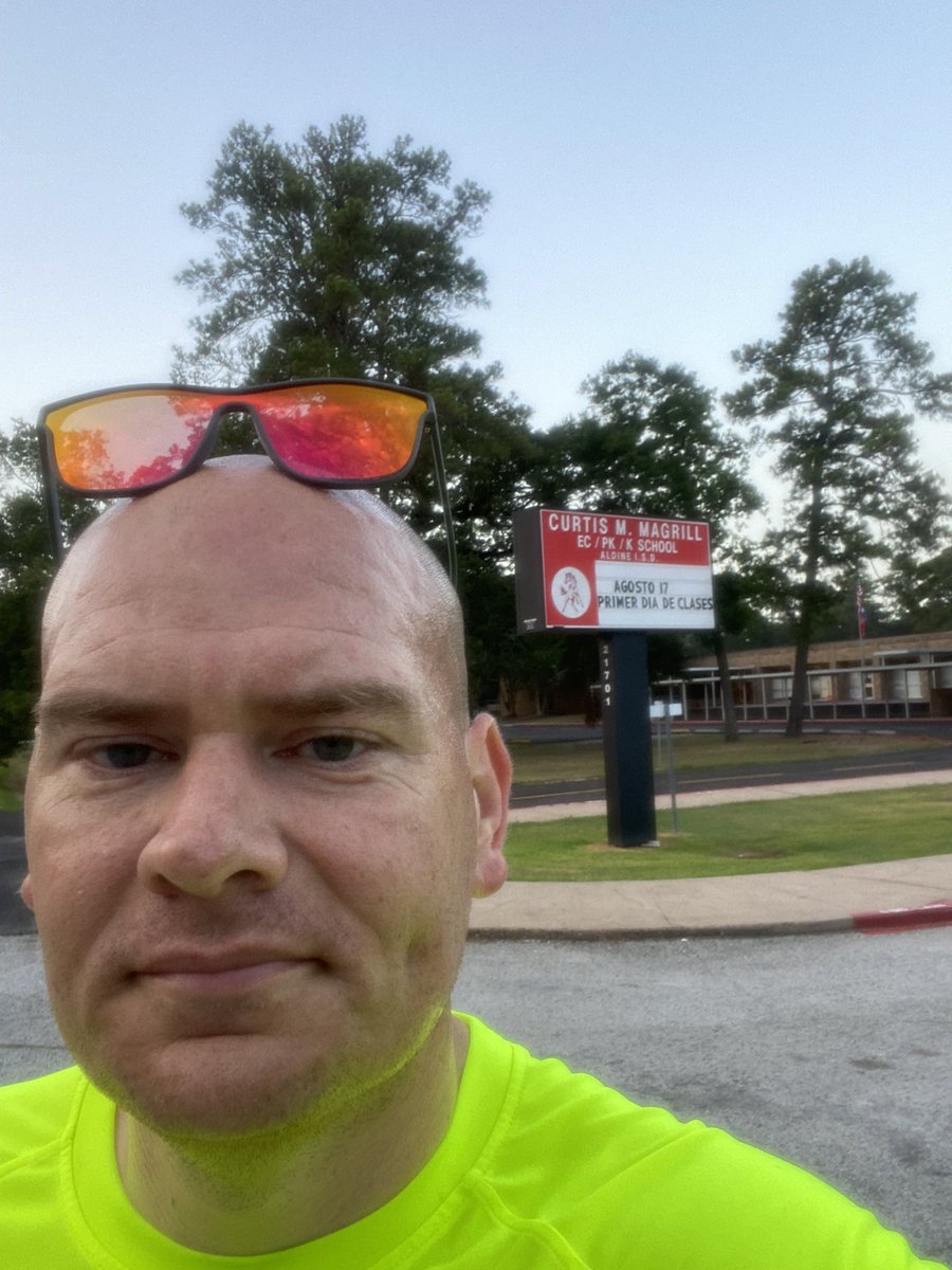 Dr. Gerald W. Schattle 🎓📚📝🚌 tweet media