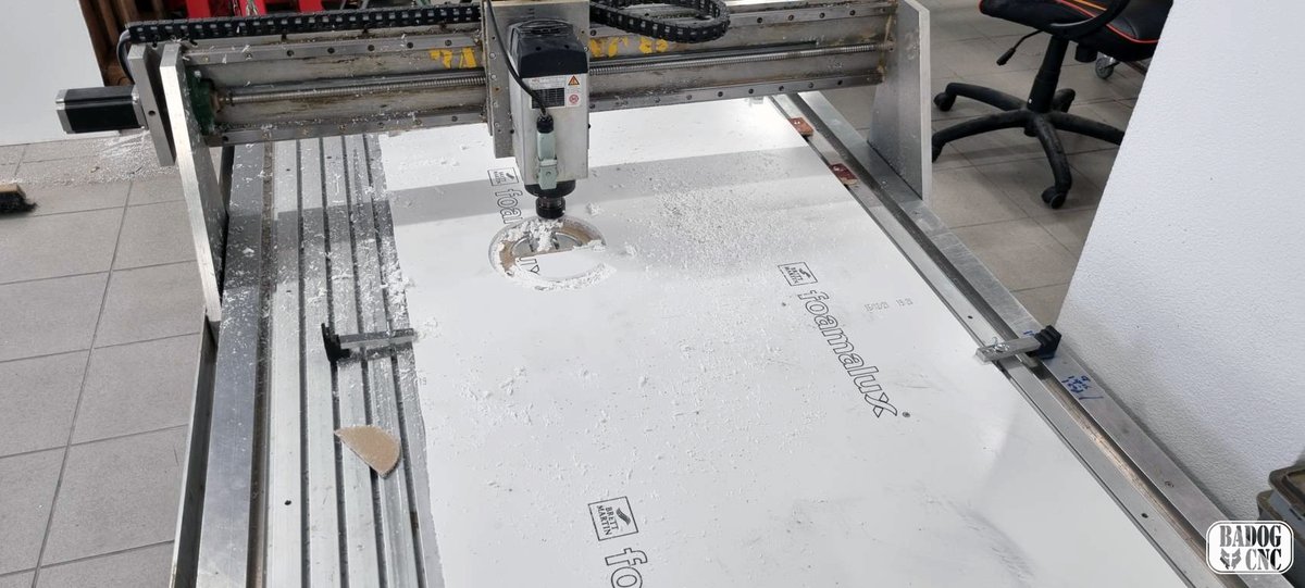 BadogCNC's tweet photo. Enseignes d'entreprise, décors de maison et autres. Fabriquez-les à l'aide de nos machines CNC respectueuses de l'environnement. Si vous avez des questions ou des projets en tête, vous pouvez nous envoyer un courriel à info [@] miy [.] ch. #Woodworking #Badog #sfcfcsg #CNC #Swiss https://t.co/gjM4vYHXLF