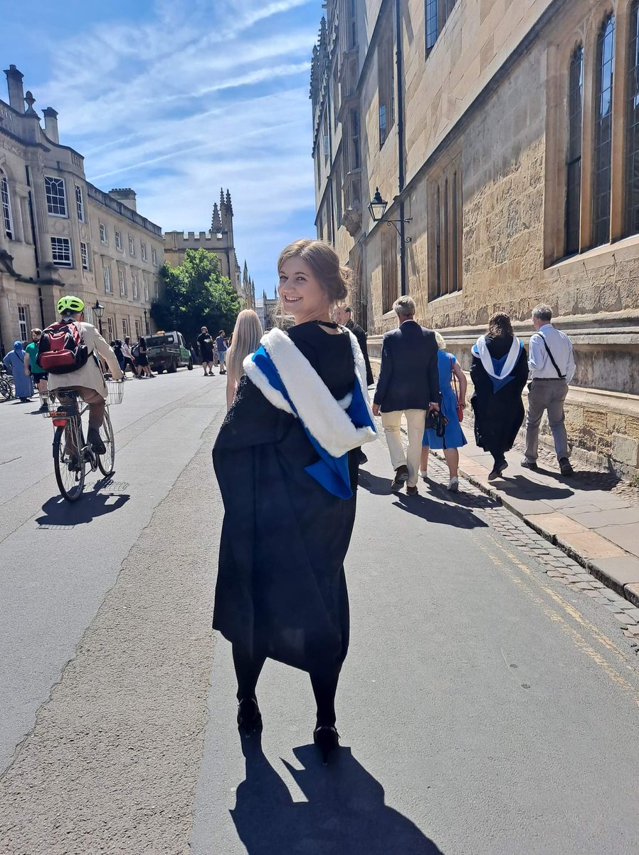There were so many times when I didn't think I'd make it, but here we are.
Medical degree ✅
Staying goodbye to <a href="/UniofOxford/">University of Oxford</a>, after 7 years at Corpus Christi, with a cheeky stop off at Wycliffe Hall.
(Oh, if 9 year old me could see me now!)