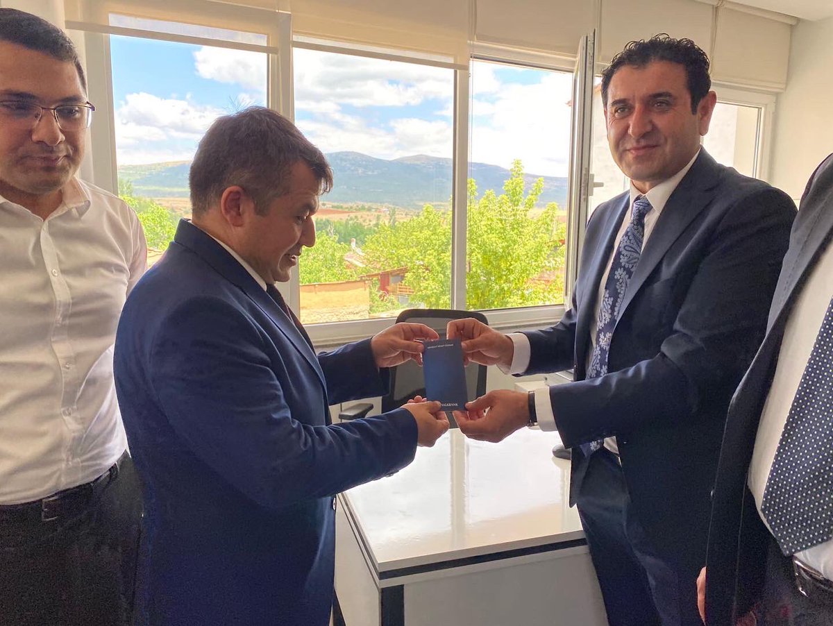 Hüyük #HALKBANK açıldı. İlk hesab açılışını Hüyük Belediyesi adına Başkan Sayın  <a href="/mcigdem42/">mehmet çiğdem</a> bey yaptı; “İlçe Halkımıza Esnaflarımıza hayırlı hizmetlere vesile olmasını dileriz.” dedi.