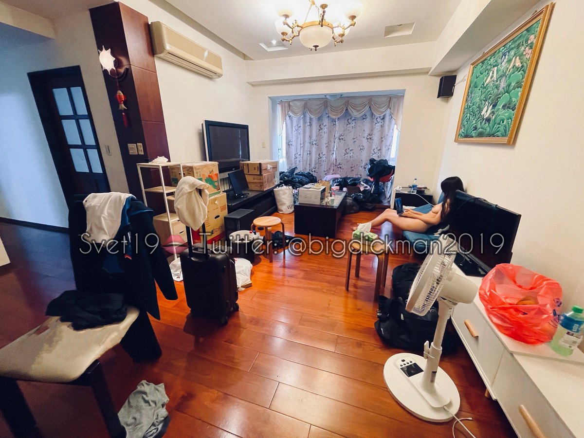 #Svet19 搬到新家的第一天！就有女粉絲迫不及待，想要來 Svet 家裡參觀參觀..🏠🤩。

面對女孩的殷殷期盼，且Svet剛搬進來都還沒整理、確定要來嗎？ 但她態度堅決想要成為新家做愛第一人。☝️❤️‍🔥

🚄女粉遠道而來，且姣好面容、標緻可口的身材，讓我瞠目結舌！我心想，這肯定是新居落成最好的禮物吧。👄 https://t.co/FNyLwioB0u